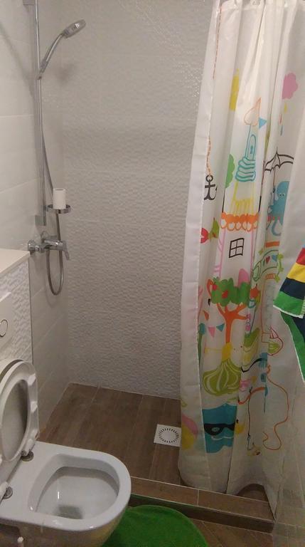 布巴公寓 希贝尼克 外观 照片